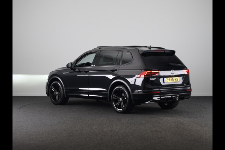 Volkswagen Tiguan Allspace 1.5 TSI Highline Business R 7p. | Automaat (DSG) | Panoramadak | 19 Inch | 360 Camera | Winterpakket | Trekhaak |