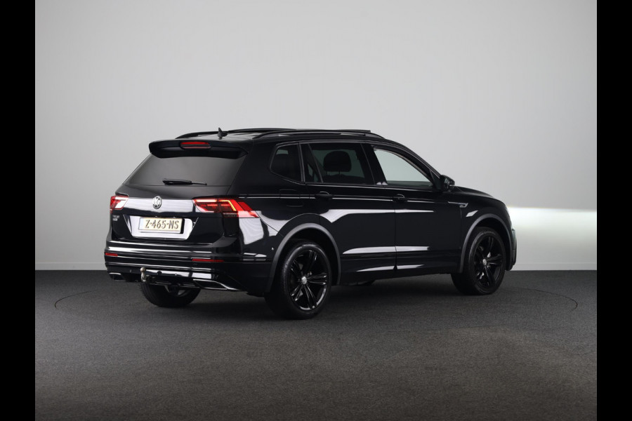 Volkswagen Tiguan Allspace 1.5 TSI Highline Business R 7p. | Automaat (DSG) | Panoramadak | 19 Inch | 360 Camera | Winterpakket | Trekhaak |