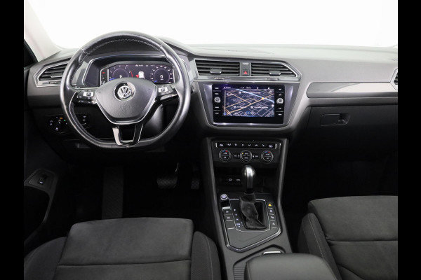 Volkswagen Tiguan Allspace 1.5 TSI Highline Business R 7p. | Automaat (DSG) | Panoramadak | 19 Inch | 360 Camera | Winterpakket | Trekhaak |