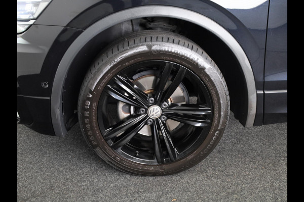 Volkswagen Tiguan Allspace 1.5 TSI Highline Business R 7p. | Automaat (DSG) | Panoramadak | 19 Inch | 360 Camera | Winterpakket | Trekhaak |