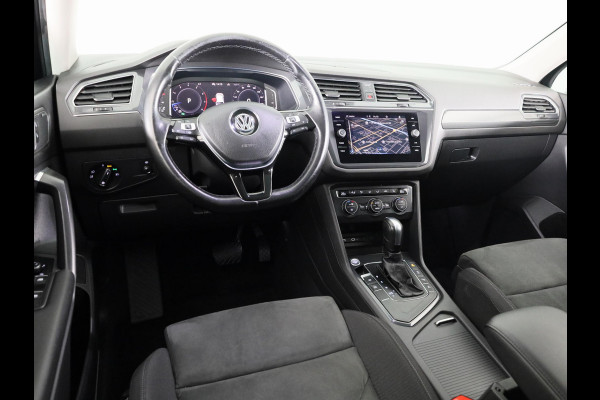 Volkswagen Tiguan Allspace 1.5 TSI Highline Business R 7p. | Automaat (DSG) | Panoramadak | 19 Inch | 360 Camera | Winterpakket | Trekhaak |
