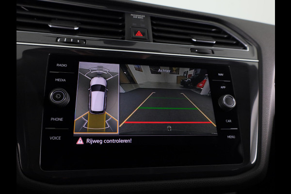 Volkswagen Tiguan Allspace 1.5 TSI Highline Business R 7p. | Automaat (DSG) | Panoramadak | 19 Inch | 360 Camera | Winterpakket | Trekhaak |