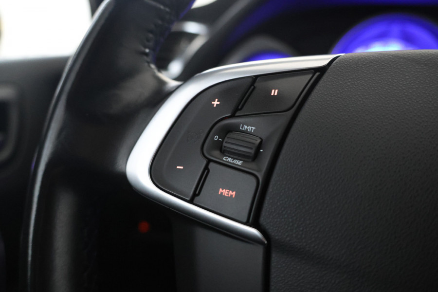 DS DS 4 Crossback 1.2 PureTech Connected Chic Navigatie, Climate, Cruise