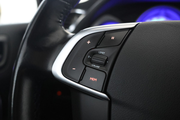 DS DS 4 Crossback 1.2 PureTech Connected Chic Navigatie, Climate, Cruise