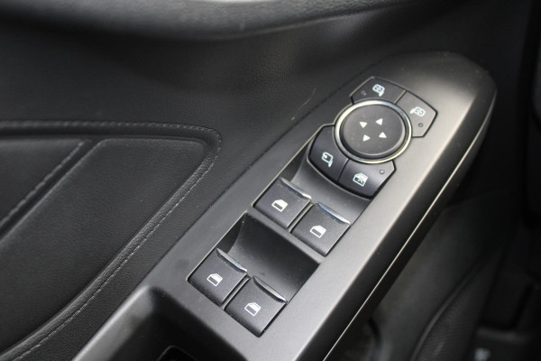 Ford Focus 1.5 EcoBoost ST Line Business 182pk Automaat | Winter Pack | Adaptive cruise control | Camera | Led koplampen | 18 inch