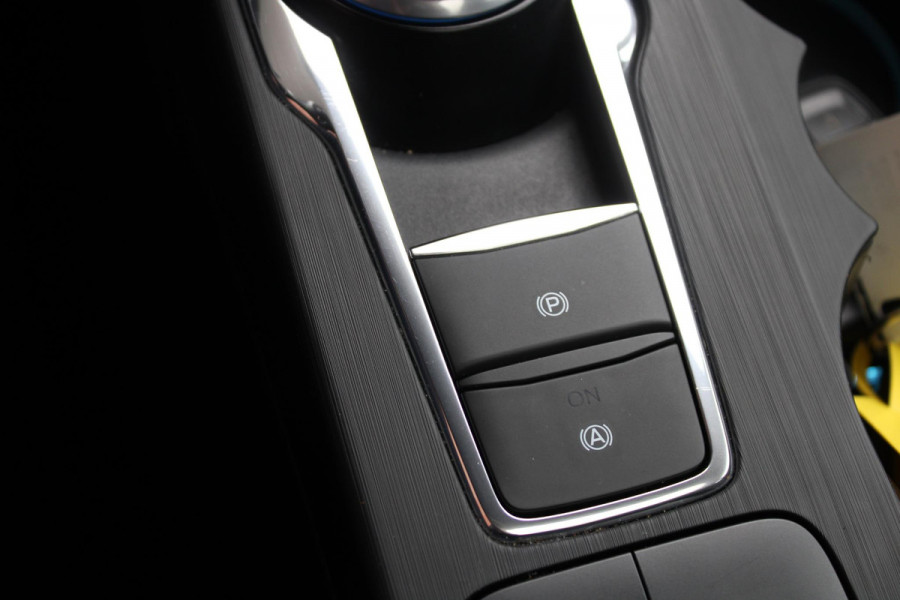 Ford Focus 1.5 EcoBoost ST Line Business 182pk Automaat | Winter Pack | Adaptive cruise control | Camera | Led koplampen | 18 inch