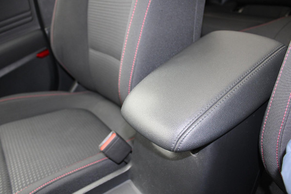 Ford Focus 1.5 EcoBoost ST Line Business 182pk Automaat | Winter Pack | Adaptive cruise control | Camera | Led koplampen | 18 inch