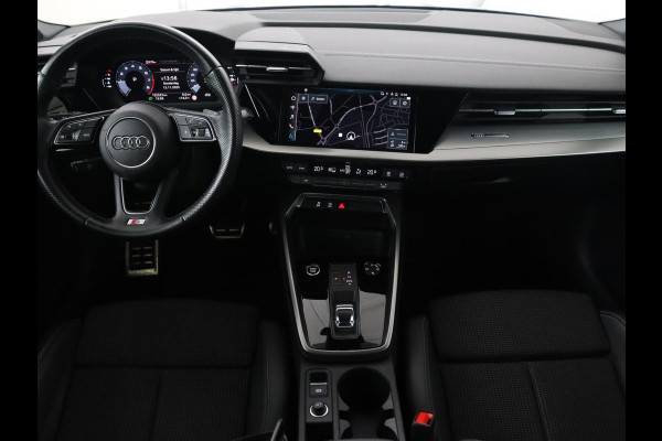 Audi A3 35 TFSI S edition | Panoramadak | Virtual Cockpit | Full LED | Carplay | Sportstoelen | Half leder | Navigatie | Climate control | Parkeerhulp | Bluetooth