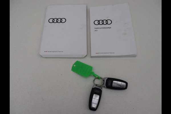 Audi A3 35 TFSI S edition | Panoramadak | Virtual Cockpit | Full LED | Carplay | Sportstoelen | Half leder | Navigatie | Climate control | Parkeerhulp | Bluetooth