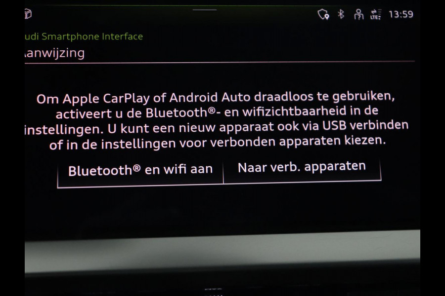 Audi A3 35 TFSI S edition | Panoramadak | Virtual Cockpit | Full LED | Carplay | Sportstoelen | Half leder | Navigatie | Climate control | Parkeerhulp | Bluetooth