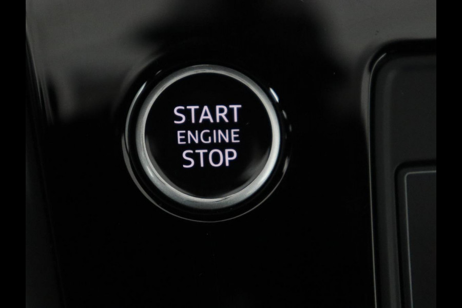 Audi A3 35 TFSI S edition | Panoramadak | Virtual Cockpit | Full LED | Carplay | Sportstoelen | Half leder | Navigatie | Climate control | Parkeerhulp | Bluetooth
