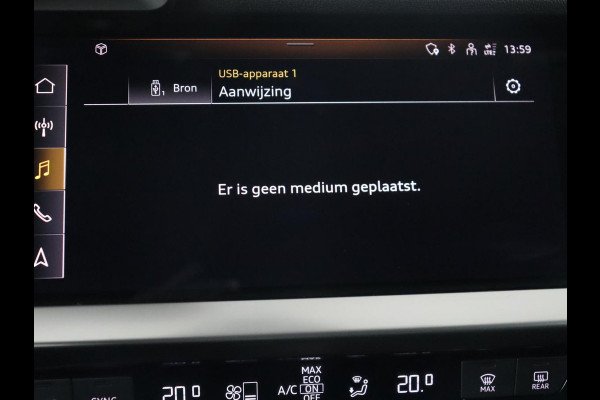 Audi A3 35 TFSI S edition | Panoramadak | Virtual Cockpit | Full LED | Carplay | Sportstoelen | Half leder | Navigatie | Climate control | Parkeerhulp | Bluetooth