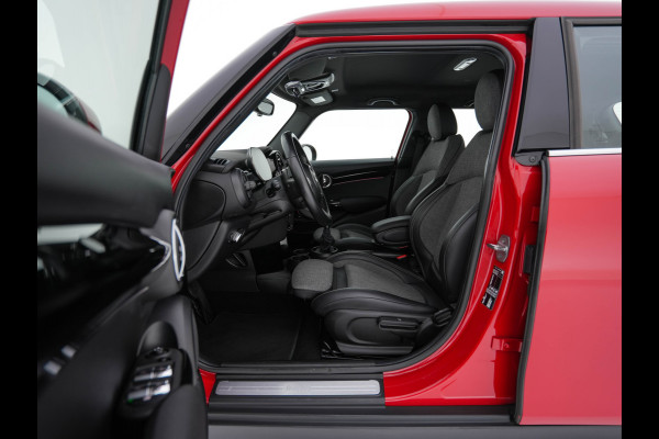 MINI Mini 1.5 Cooper Business Edition (INCL-BTW) *LEATHER-FABRIC | FULL-LED | DIGI-COCKPIT | SPORT-SEATS | AMBIENT-LIGHT | NAVI-FULLMAP | DAB+ | AIRCO | CRUISE | PDC | 16''ALU*