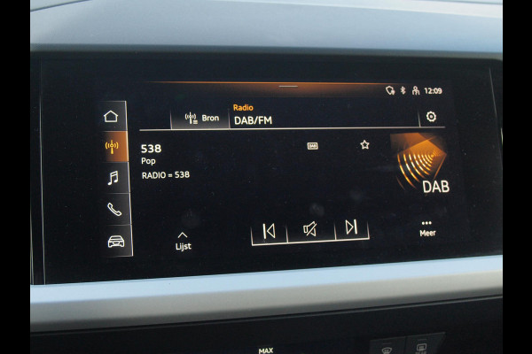 Audi Q4 e-tron 40 Launch edition 77 kWh | Camera | Waterpomp | | Trekhaak | Black Optic | NL-Auto |