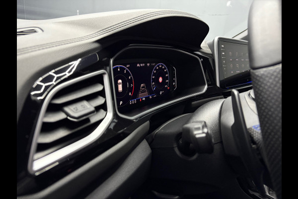 Volkswagen T-Roc R 2.0 TSI 4M Akra Leder Pano