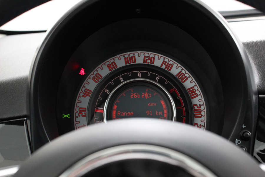 Fiat 500 1.2 Lounge | Lederen Bekleding | Navigatie | Panoramadak | Climate Control | Cruise control | DAB  Lichtmetalen Velgen