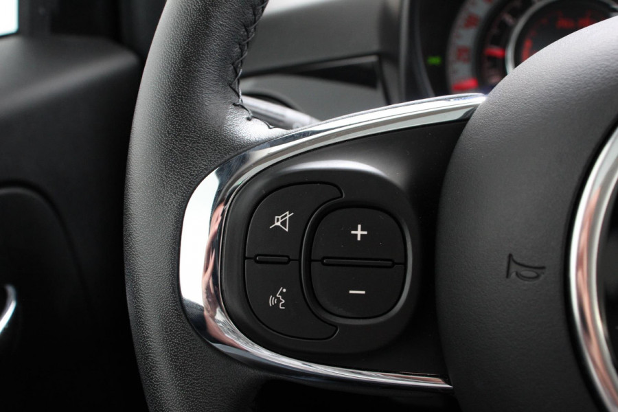 Fiat 500 1.2 Lounge | Lederen Bekleding | Navigatie | Panoramadak | Climate Control | Cruise control | DAB  Lichtmetalen Velgen