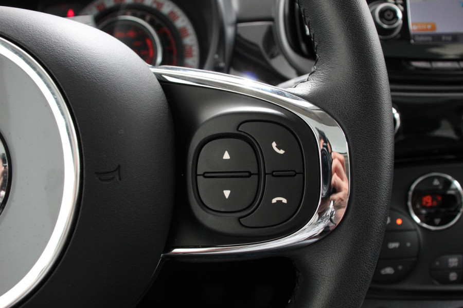 Fiat 500 1.2 Lounge | Lederen Bekleding | Navigatie | Panoramadak | Climate Control | Cruise control | DAB  Lichtmetalen Velgen