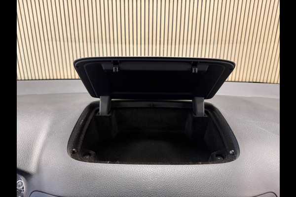 Seat Alhambra 1.4 TSI Style Business Intense 7P. CRUISE CONTROL CAMERA PARKEERSENSOREN VOOR EN ACHTER NAVI