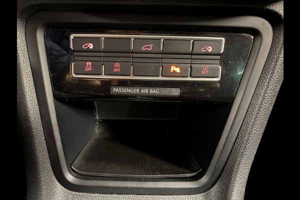 Seat Alhambra 1.4 TSI Style Business Intense 7P. CRUISE CONTROL CAMERA PARKEERSENSOREN VOOR EN ACHTER NAVI