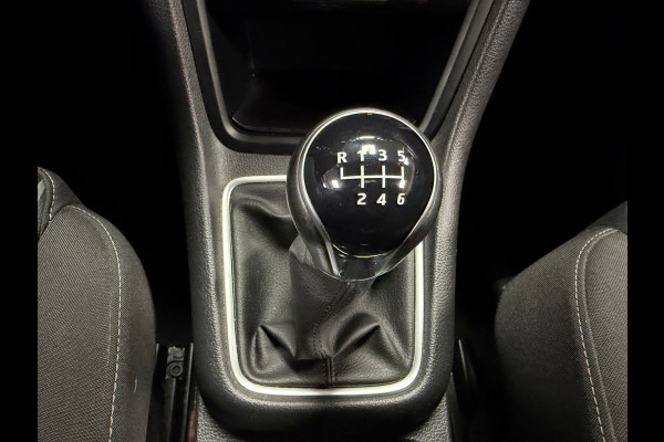 Seat Alhambra 1.4 TSI Style Business Intense 7P. CRUISE CONTROL CAMERA PARKEERSENSOREN VOOR EN ACHTER NAVI