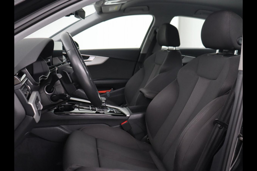 Audi A4 35 TFSI Business Edition | Stoelverwarming | Virtual Cockpit | Carplay | Full LED | DAB | Climate control | Parkeerhulp | Cruise control | Bluetooth