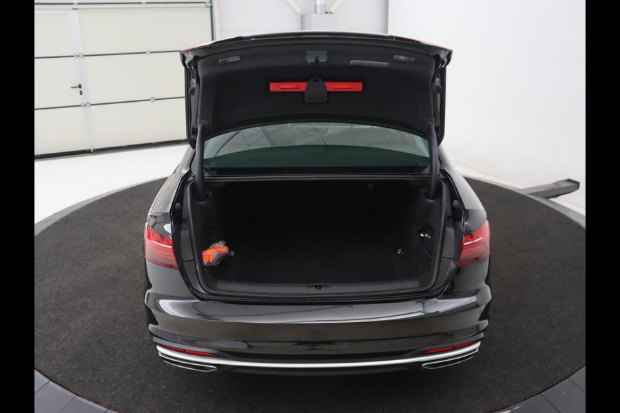 Audi A4 35 TFSI Business Edition | Stoelverwarming | Virtual Cockpit | Carplay | Full LED | DAB | Climate control | Parkeerhulp | Cruise control | Bluetooth