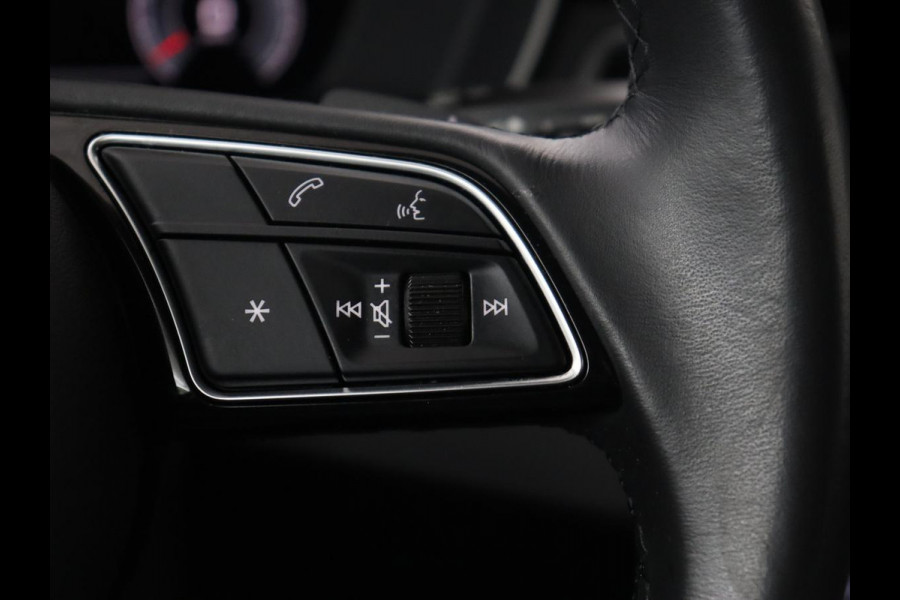 Audi A4 35 TFSI Business Edition | Stoelverwarming | Virtual Cockpit | Carplay | Full LED | DAB | Climate control | Parkeerhulp | Cruise control | Bluetooth