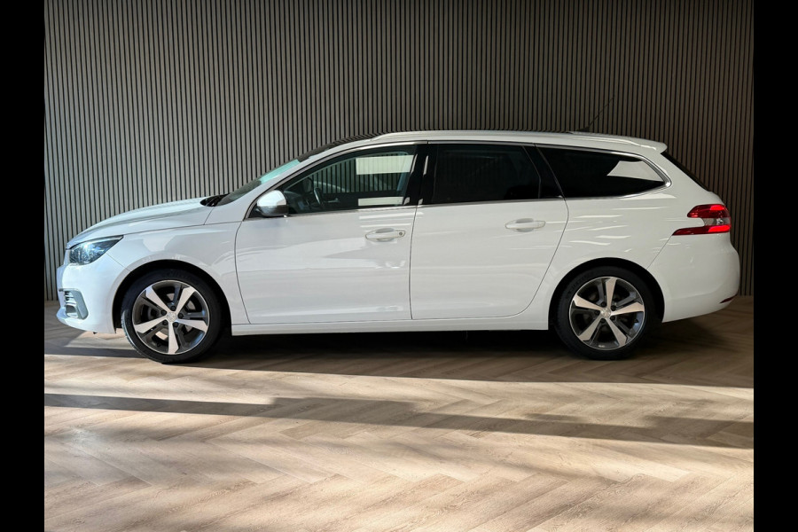 Peugeot 308 SW 1.2 PureTech Allure AUT. PANO TREKHAAK NAVI PARKEERSENSOREN VOOR EN ACHTER CRUISE CONTROL LANE ASSIST