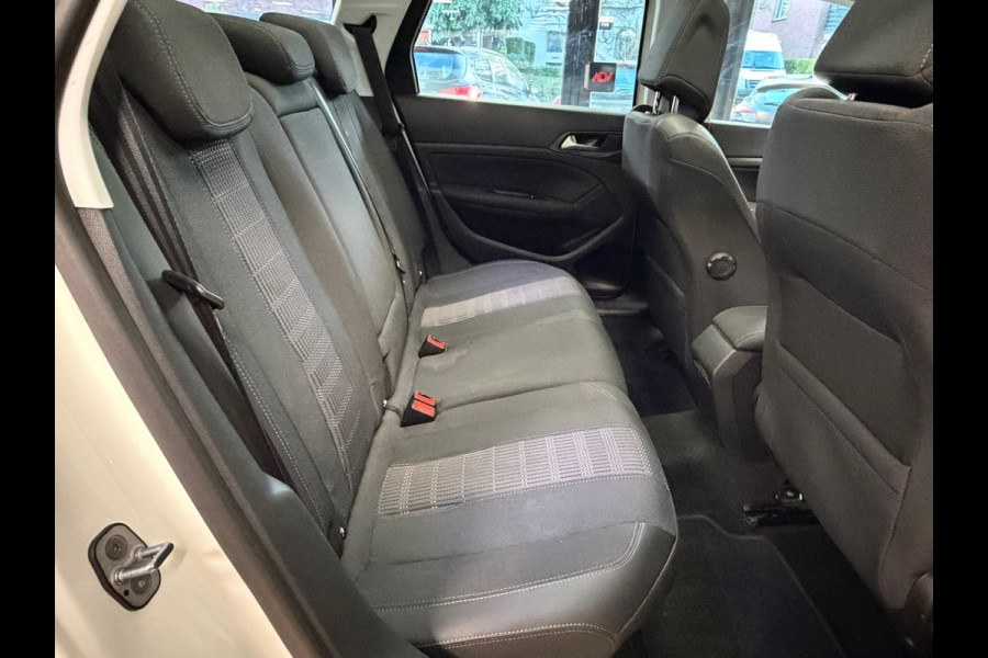 Peugeot 308 SW 1.2 PureTech Allure AUT. PANO TREKHAAK NAVI PARKEERSENSOREN VOOR EN ACHTER CRUISE CONTROL LANE ASSIST