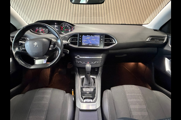 Peugeot 308 SW 1.2 PureTech Allure AUT. PANO TREKHAAK NAVI PARKEERSENSOREN VOOR EN ACHTER CRUISE CONTROL LANE ASSIST