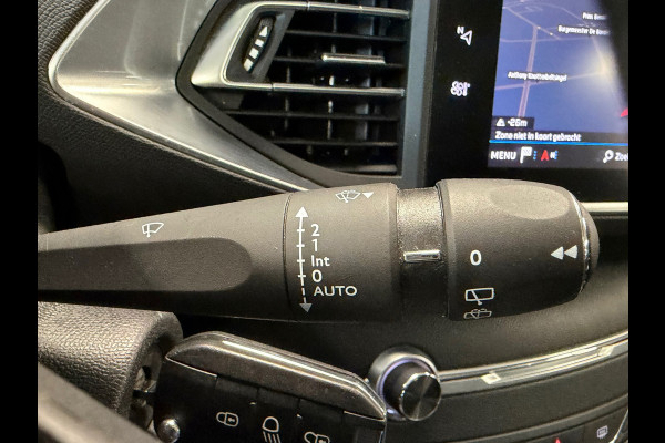 Peugeot 308 SW 1.2 PureTech Allure AUT. PANO TREKHAAK NAVI PARKEERSENSOREN VOOR EN ACHTER CRUISE CONTROL LANE ASSIST