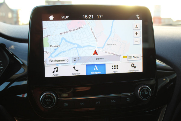 Ford Fiesta 1.0-100pk EcoBoost Titanium 5deurs Mooie en zuinige Ford Fiesta in de luxe Titanium uitvoering. Climate control , Cruise control , Navigatie , Bluetooth