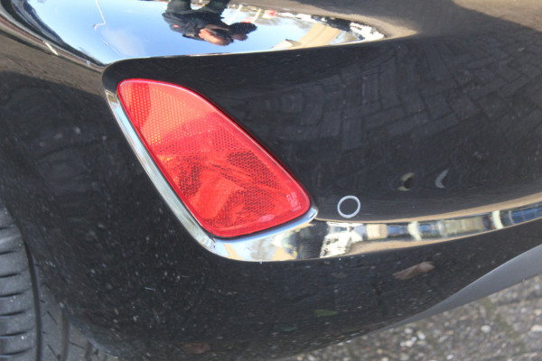 Ford Fiesta 1.0-100pk EcoBoost Titanium 5deurs Mooie en zuinige Ford Fiesta in de luxe Titanium uitvoering. Climate control , Cruise control , Navigatie , Bluetooth