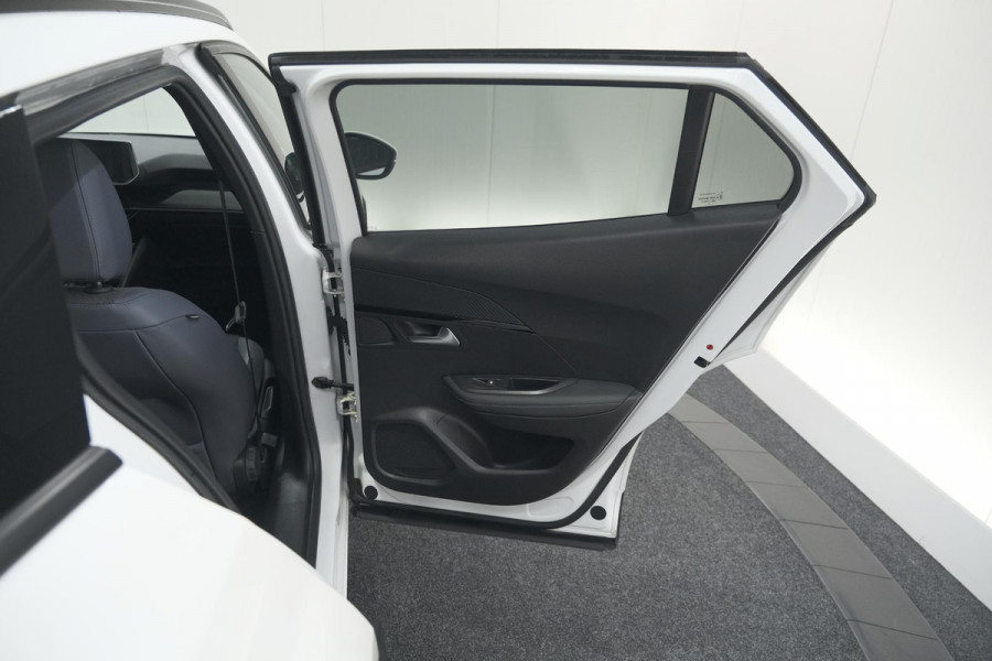 Peugeot 2008 PureTech 130 Allure | Camera | Adaptieve Cruise Control | Stoelverwarming