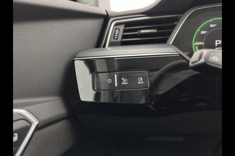 Audi e-tron 50 quattro Launch edition 71 kWh *DRIVE MOTOR AUDIBLE* [ 3-Fase ] {SOH-100%} Aut. *FULL-LED | DIGI-COCKPIT | NAVI-FULLMAP | HEATED-COMFORTSEATS | KEYLESS | AUDI-SOUND | KEYLESS | SHIFT-PADDLES | ECC | PDC | CRUISE | 20''ALU*