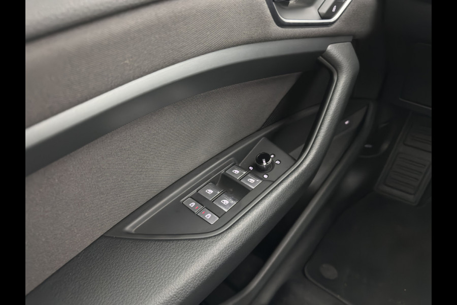 Audi e-tron 50 quattro Launch edition 71 kWh *DRIVE MOTOR AUDIBLE* [ 3-Fase ] {SOH-100%} Aut. *FULL-LED | DIGI-COCKPIT | NAVI-FULLMAP | HEATED-COMFORTSEATS | KEYLESS | AUDI-SOUND | KEYLESS | SHIFT-PADDLES | ECC | PDC | CRUISE | 20''ALU*