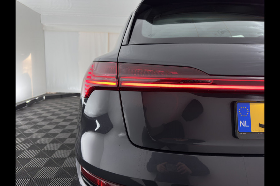 Audi e-tron 50 quattro Launch edition 71 kWh *DRIVE MOTOR AUDIBLE* [ 3-Fase ] {SOH-100%} Aut. *FULL-LED | DIGI-COCKPIT | NAVI-FULLMAP | HEATED-COMFORTSEATS | KEYLESS | AUDI-SOUND | KEYLESS | SHIFT-PADDLES | ECC | PDC | CRUISE | 20''ALU*