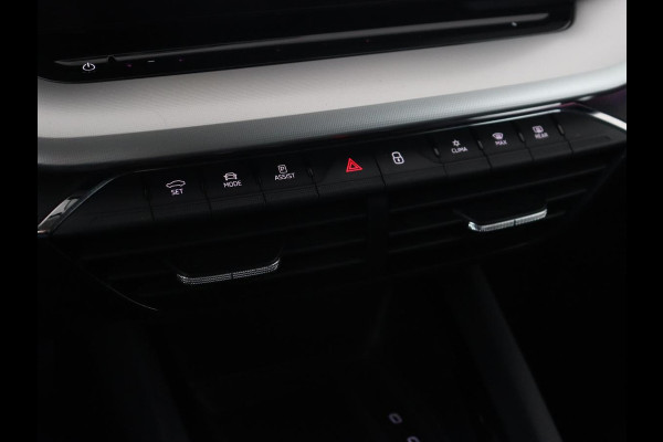 Škoda Octavia 1.0 TSI Business Edition | Carplay | Sfeerverlichting | Navigatie | Full LED | Parkeerhulp | Getint glas | Digital Cockpit