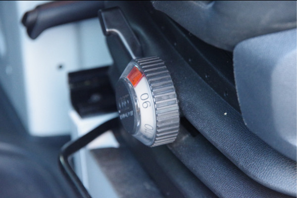 Mercedes-Benz Sprinter 516 2.2 CDI L3 BAKWAGEN, LAADKLEP, DUBBELLUCHT, MBUX 10.25'', NAVI, CRUISE, CLIMA