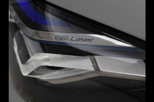 BMW 5 Serie 530e xDrive High Executive | Head-Up | Leder | Adaptive cruise | Stoelverwarming | 360 Camera | Harman/Kardon | Carplay | Live Cockpit | Laserlicht | Navigatie | Parkeerhulp | PHEV | Plug In