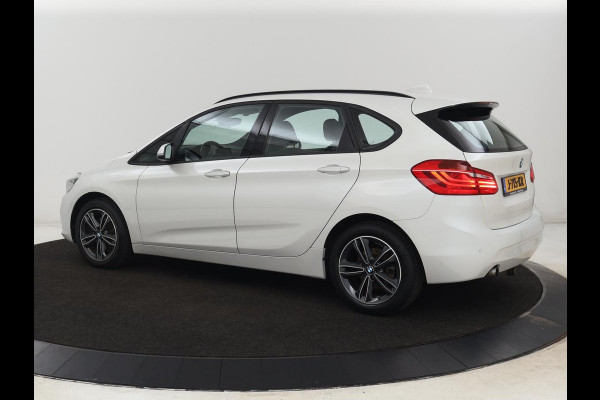 BMW 2 Serie Active Tourer 218i High Executive | Leder | Stoelverwarming | Harman/Kardon | Trekhaak | Navigatie | Full LED | Climate control | Parkeerhulp | Cruise control