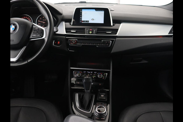 BMW 2 Serie Active Tourer 218i High Executive | Leder | Stoelverwarming | Harman/Kardon | Trekhaak | Navigatie | Full LED | Climate control | Parkeerhulp | Cruise control