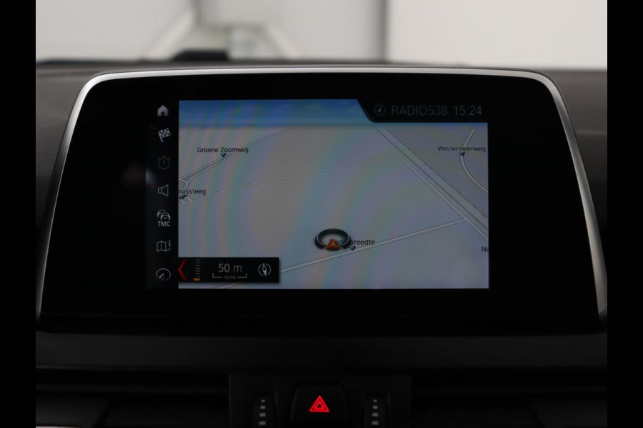 BMW 2 Serie Active Tourer 218i High Executive | Leder | Stoelverwarming | Harman/Kardon | Trekhaak | Navigatie | Full LED | Climate control | Parkeerhulp | Cruise control