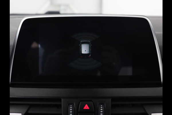 BMW 2 Serie Active Tourer 218i High Executive | Leder | Stoelverwarming | Harman/Kardon | Trekhaak | Navigatie | Full LED | Climate control | Parkeerhulp | Cruise control