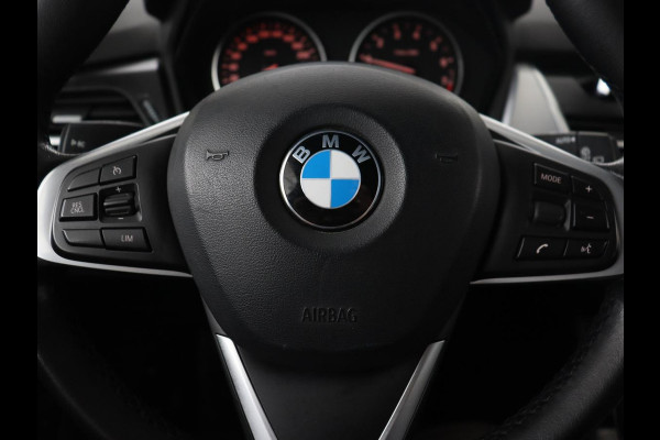 BMW 2 Serie Active Tourer 218i High Executive | Leder | Stoelverwarming | Harman/Kardon | Trekhaak | Navigatie | Full LED | Climate control | Parkeerhulp | Cruise control