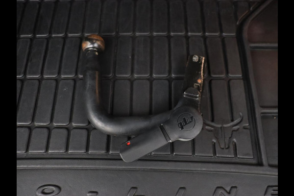 BMW 2 Serie Active Tourer 218i High Executive | Leder | Stoelverwarming | Harman/Kardon | Trekhaak | Navigatie | Full LED | Climate control | Parkeerhulp | Cruise control