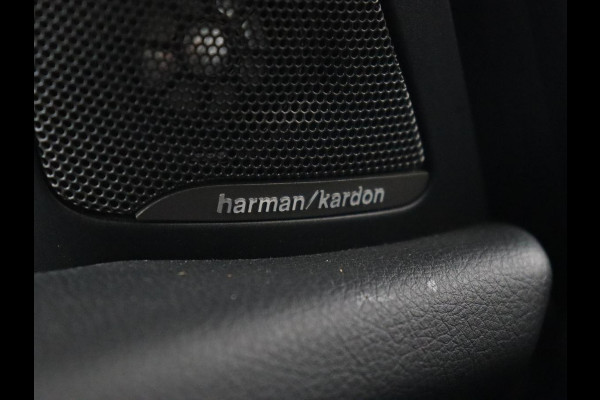 BMW 2 Serie Active Tourer 218i High Executive | Leder | Stoelverwarming | Harman/Kardon | Trekhaak | Navigatie | Full LED | Climate control | Parkeerhulp | Cruise control