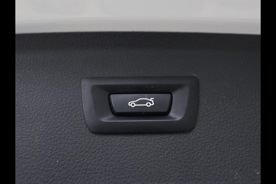 BMW 2 Serie Active Tourer 218i High Executive | Leder | Stoelverwarming | Harman/Kardon | Trekhaak | Navigatie | Full LED | Climate control | Parkeerhulp | Cruise control