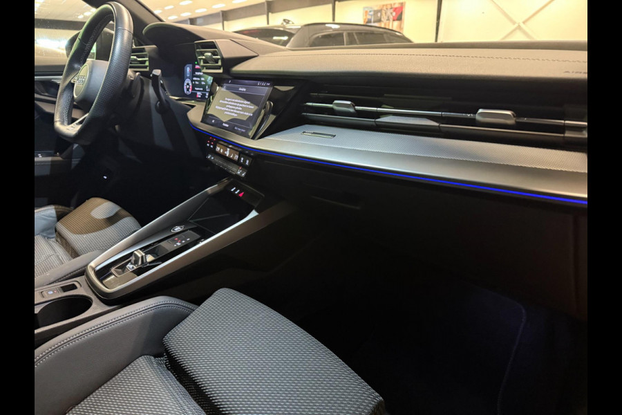 Audi A3 Limousine 35 TFSI 2X S-LINE BLACK-LINE V-COCKPIT/NAVI/DAB/CARPLAY/ECC/PDC/CRUISE///